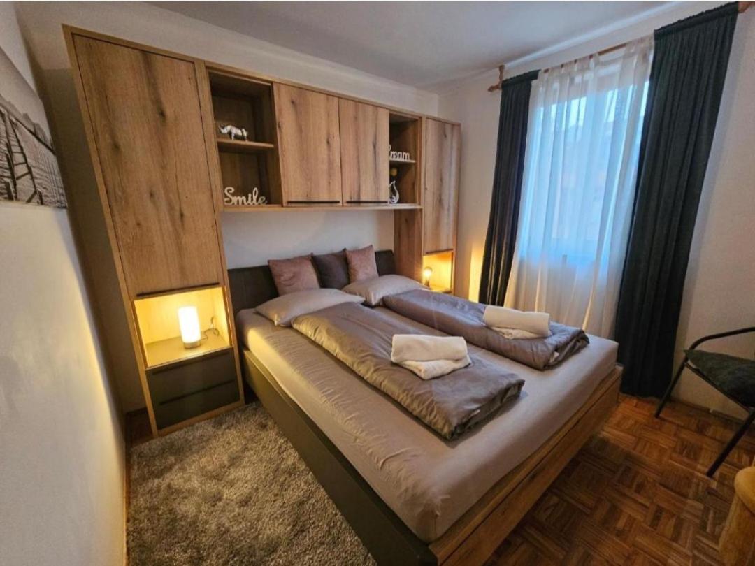 Apartment Gloria 로비니 외부 사진